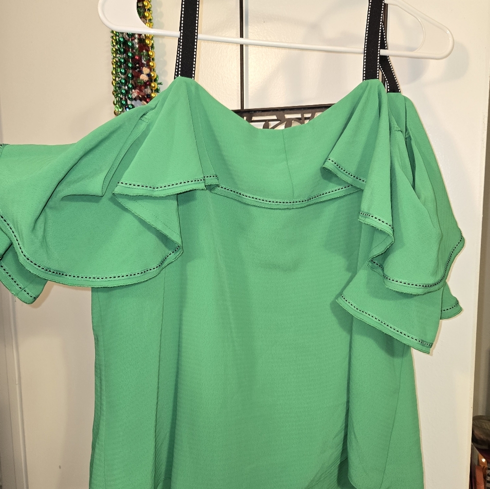 Ruffle top - Picture 1 of 2